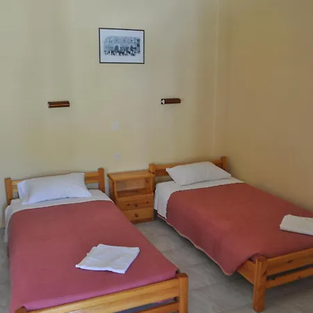 Aparthotel Family Studios 3*