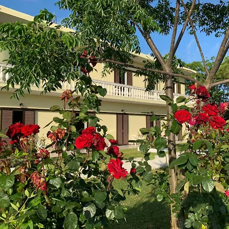 Family Studios 3* Marathias (Corfu)