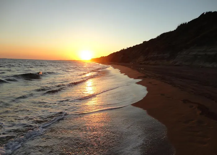 Aparthotel Family 3*