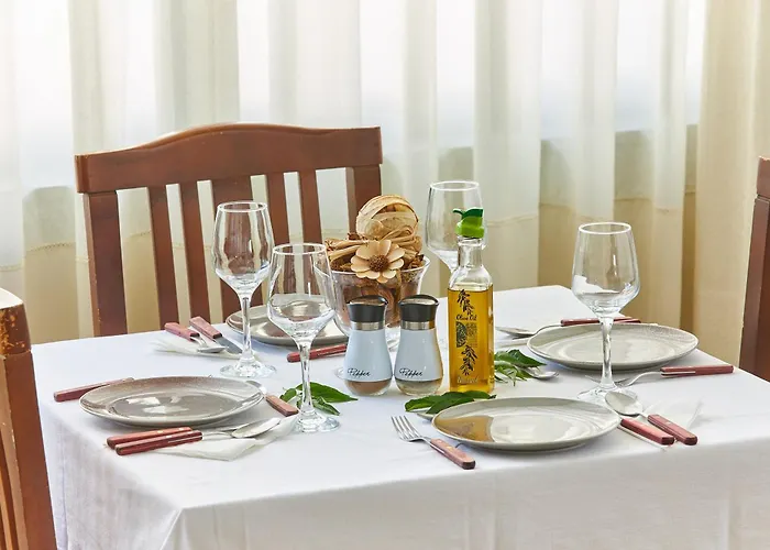 Aparthotel Family 3*