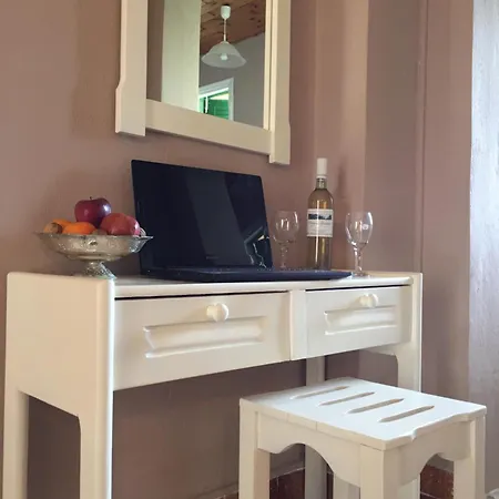 Family Hotel de apartamente Marathias