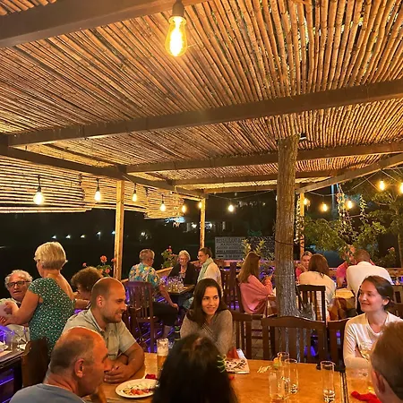 Hotel de apartamente Family Marathias