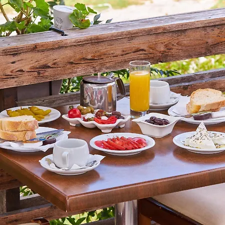 Family Hotel de apartamente Marathias